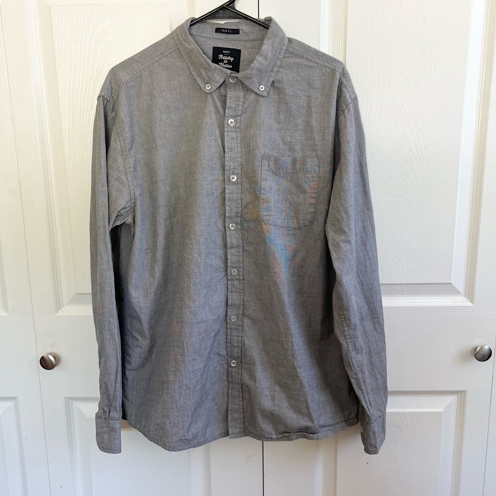 Artistry in Motion Gray Dress Shirt Large